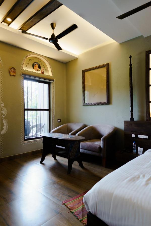 Breathing Earth - Rooms And Pool Calcuta Exterior foto